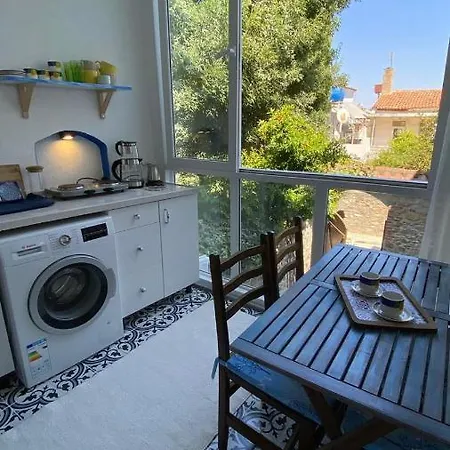 شقة Flat W Balcony 5 Min To Ayazma In بوزجادا